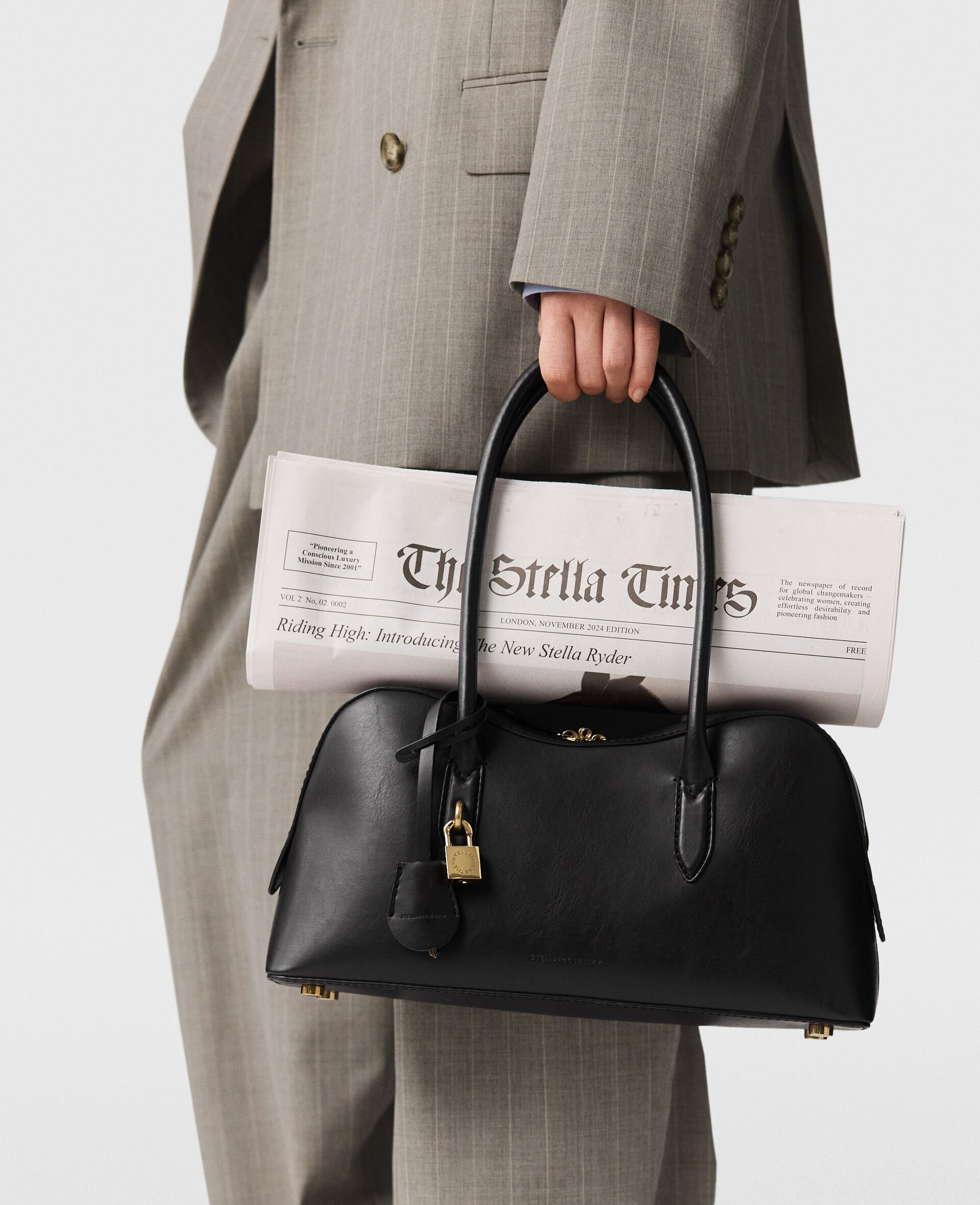 Stella Mccartney Stella Ryder Shoulder Bag In Black