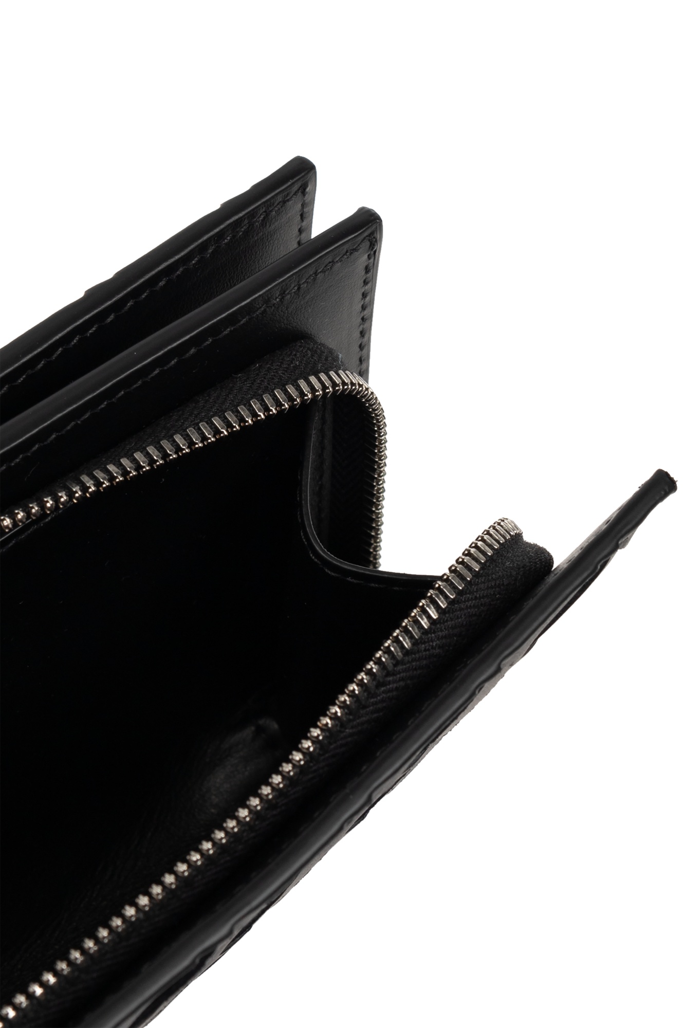 Bottega Veneta Intrecciato Medium Bi-fold Wallet With L-zip In Black