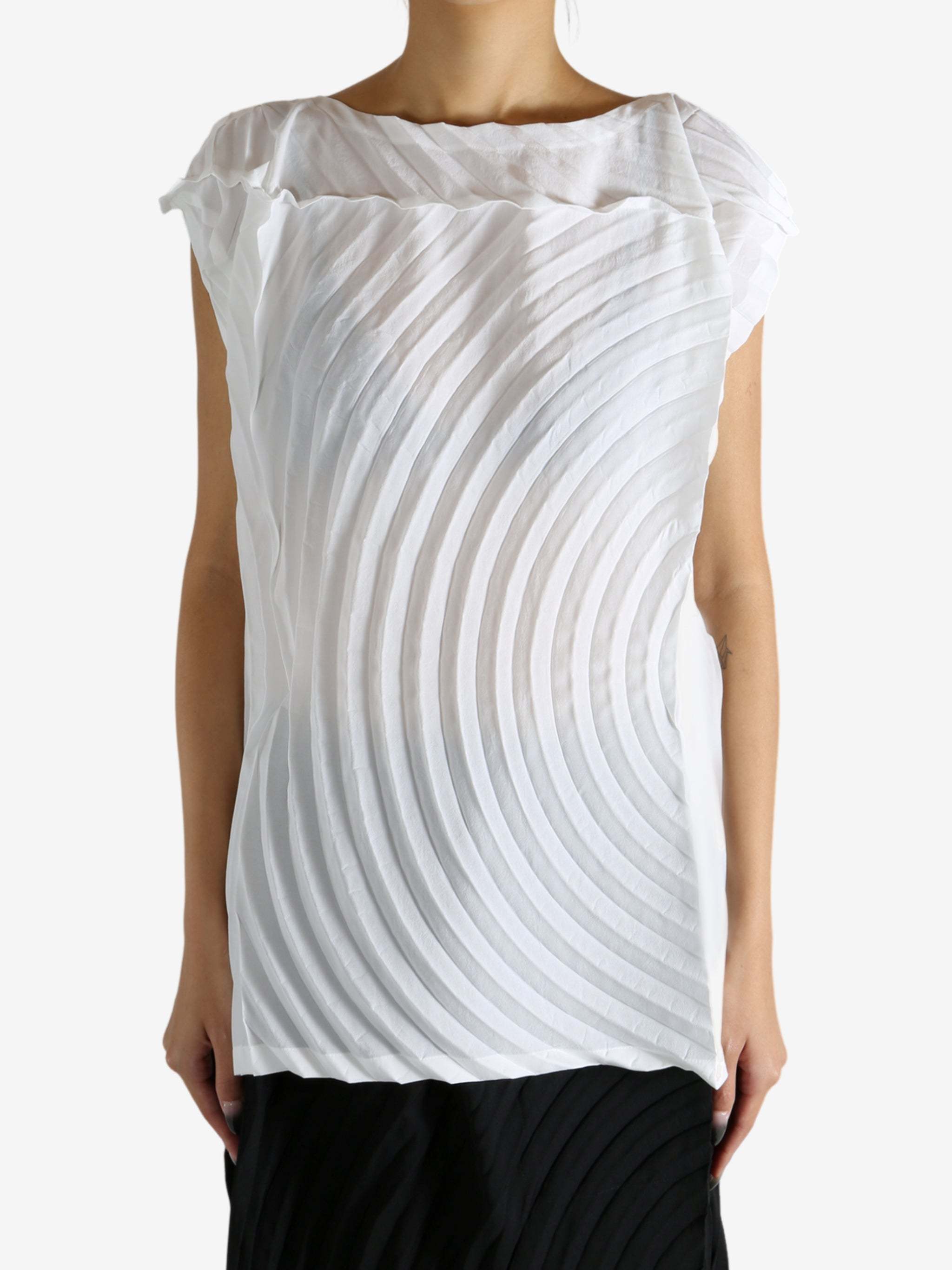 Issey Miyake Paper Bag Pleats In White