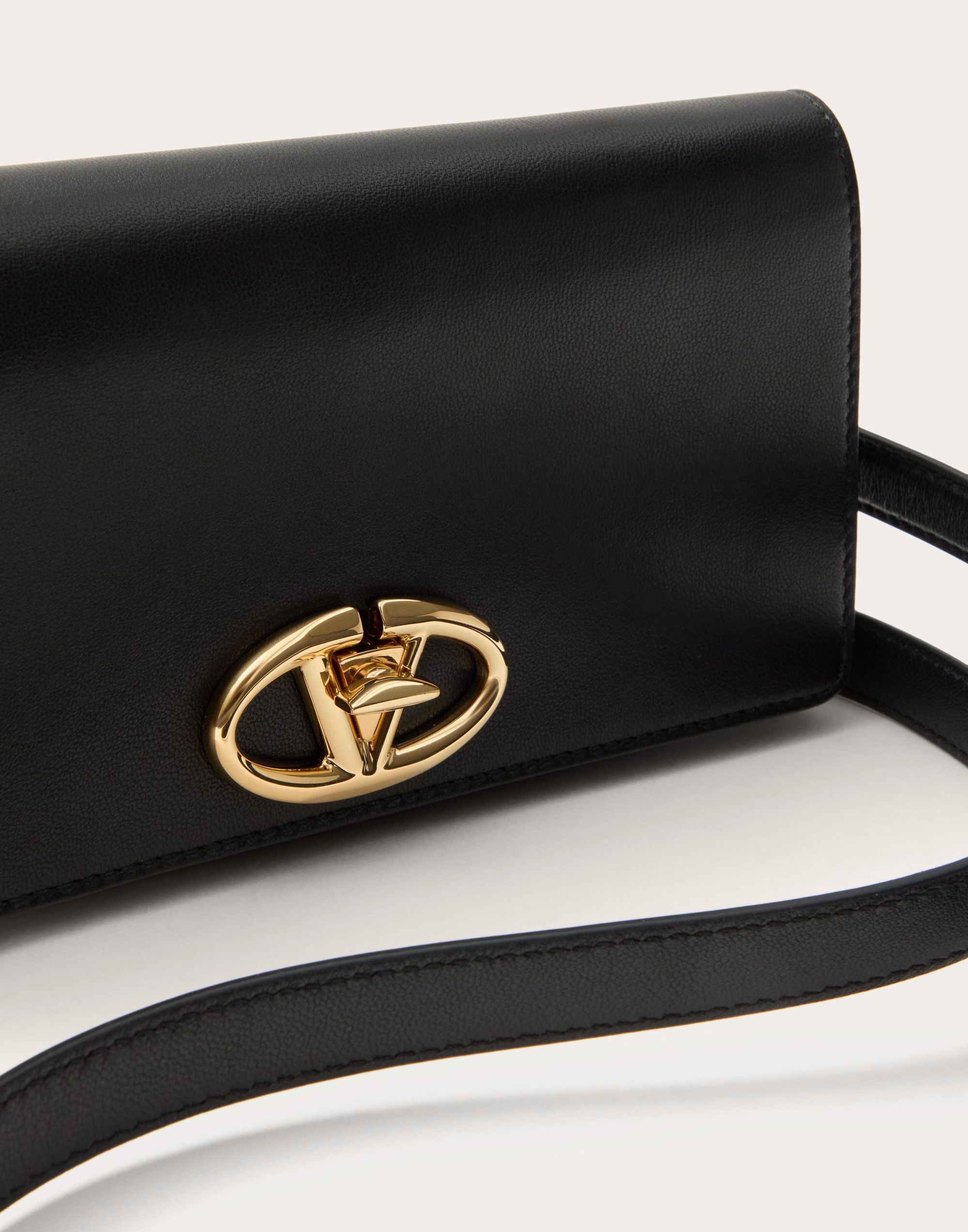 VALENTINO GARAVANI VALENTINO	VLOGO SIGNATURE FOLDOVER TOP CROSSBODY BAG