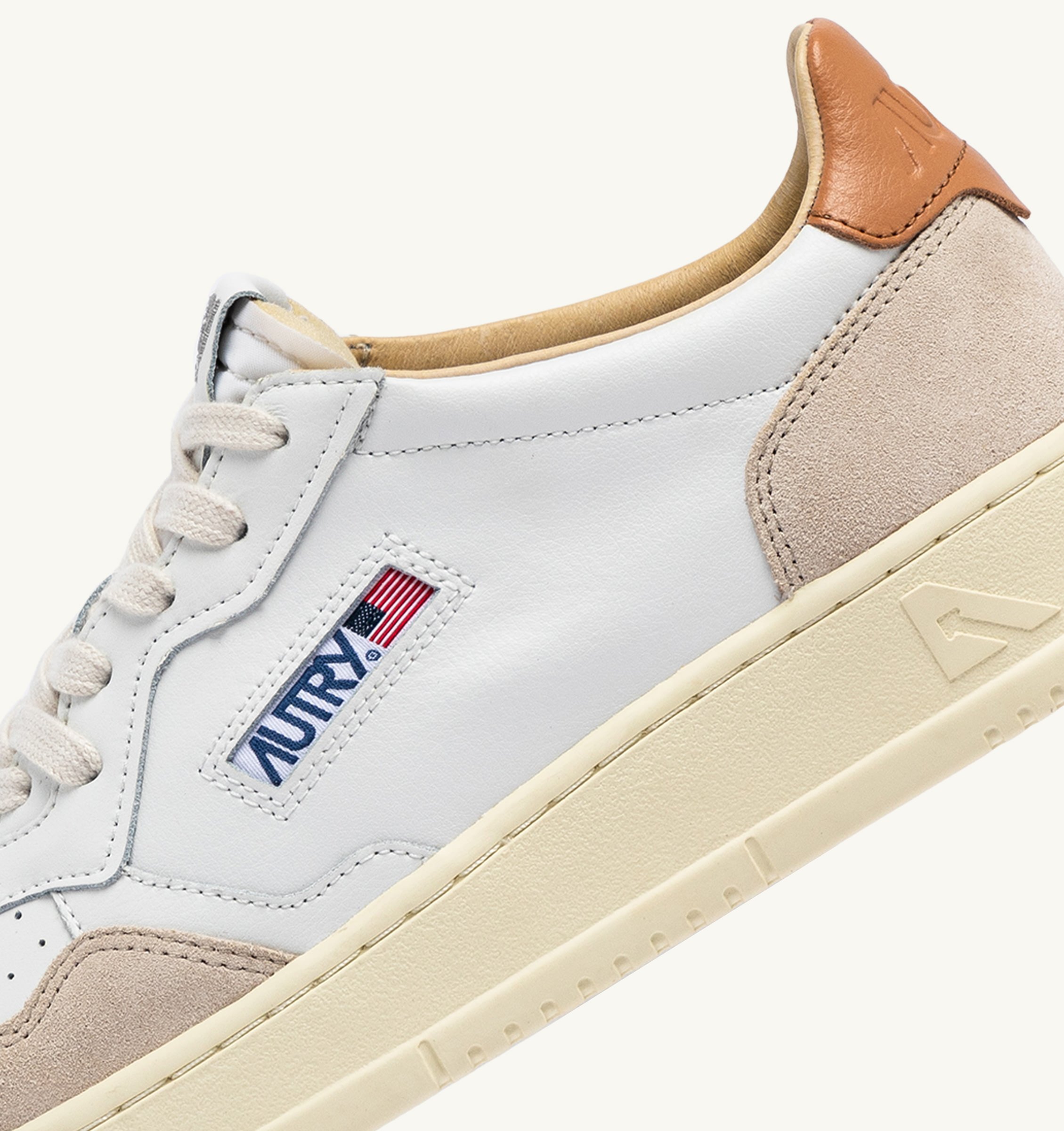 Autry Low-top Sneakers With Suede Inserts And Contrasting Heel In Neutral
