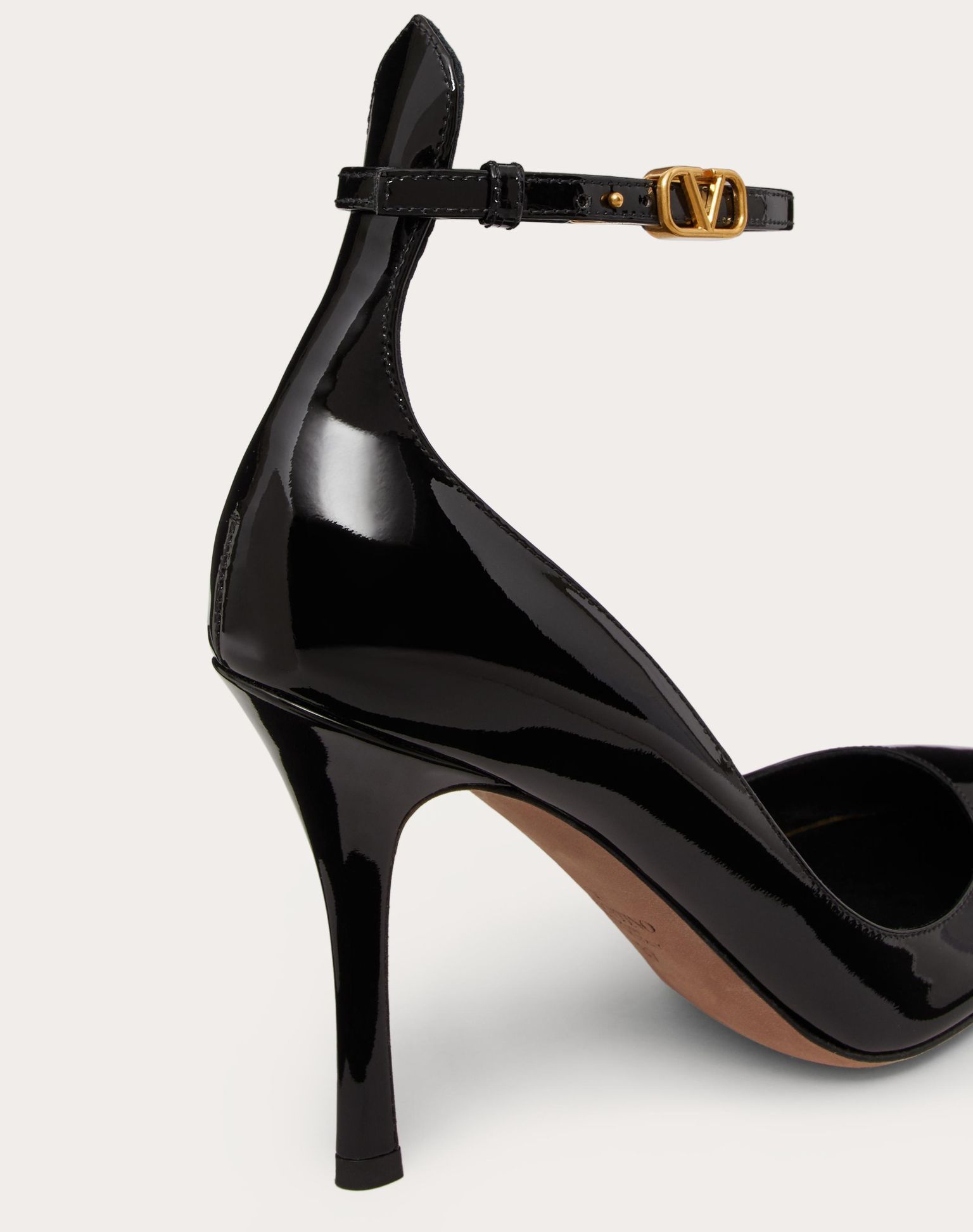 Valentino 105mm Vlogo Buckle Pumps In Black