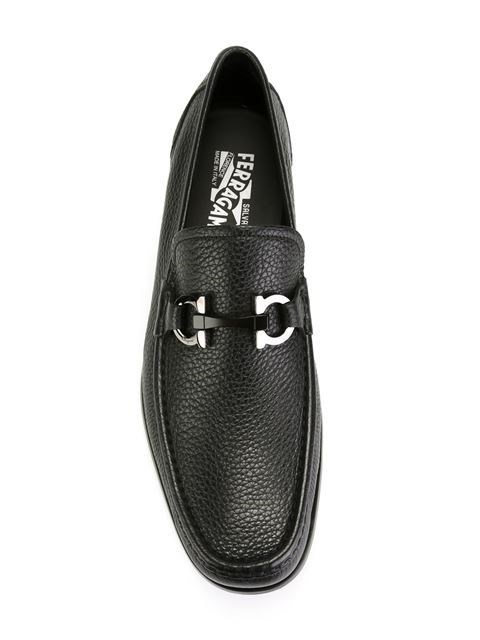 Ferragamo Gancini-detialed Leather Loafers In Black