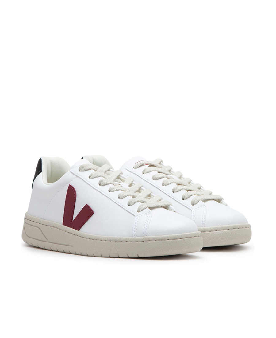 Veja Low-top Leisure Sneakers In White