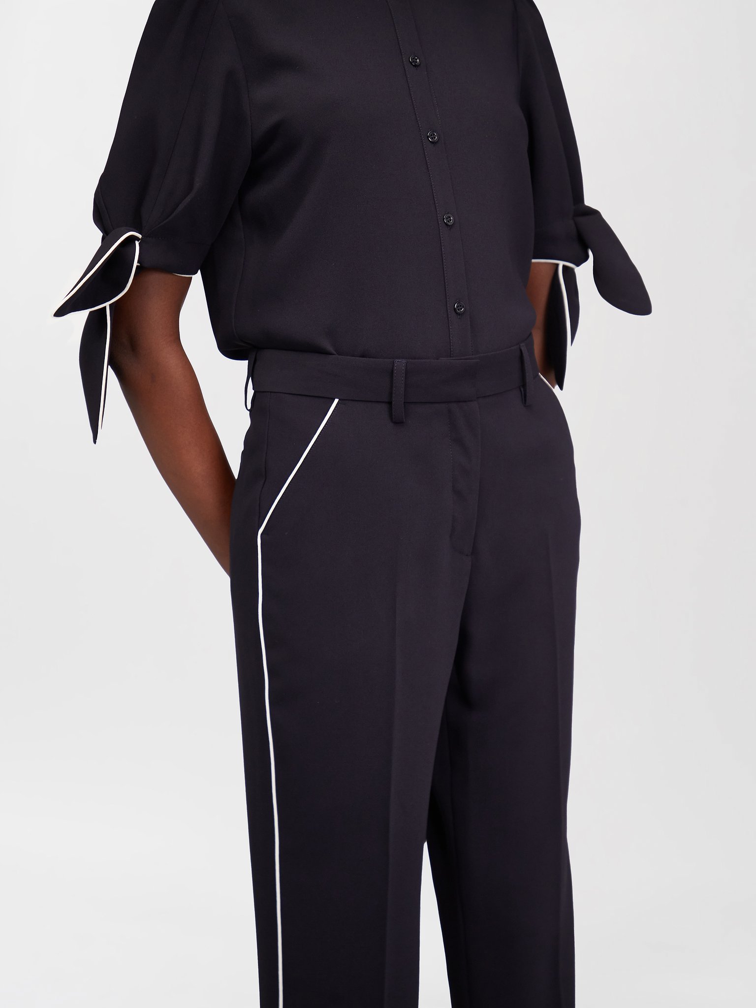 See By Chloé Straight-leg Trousers In Black