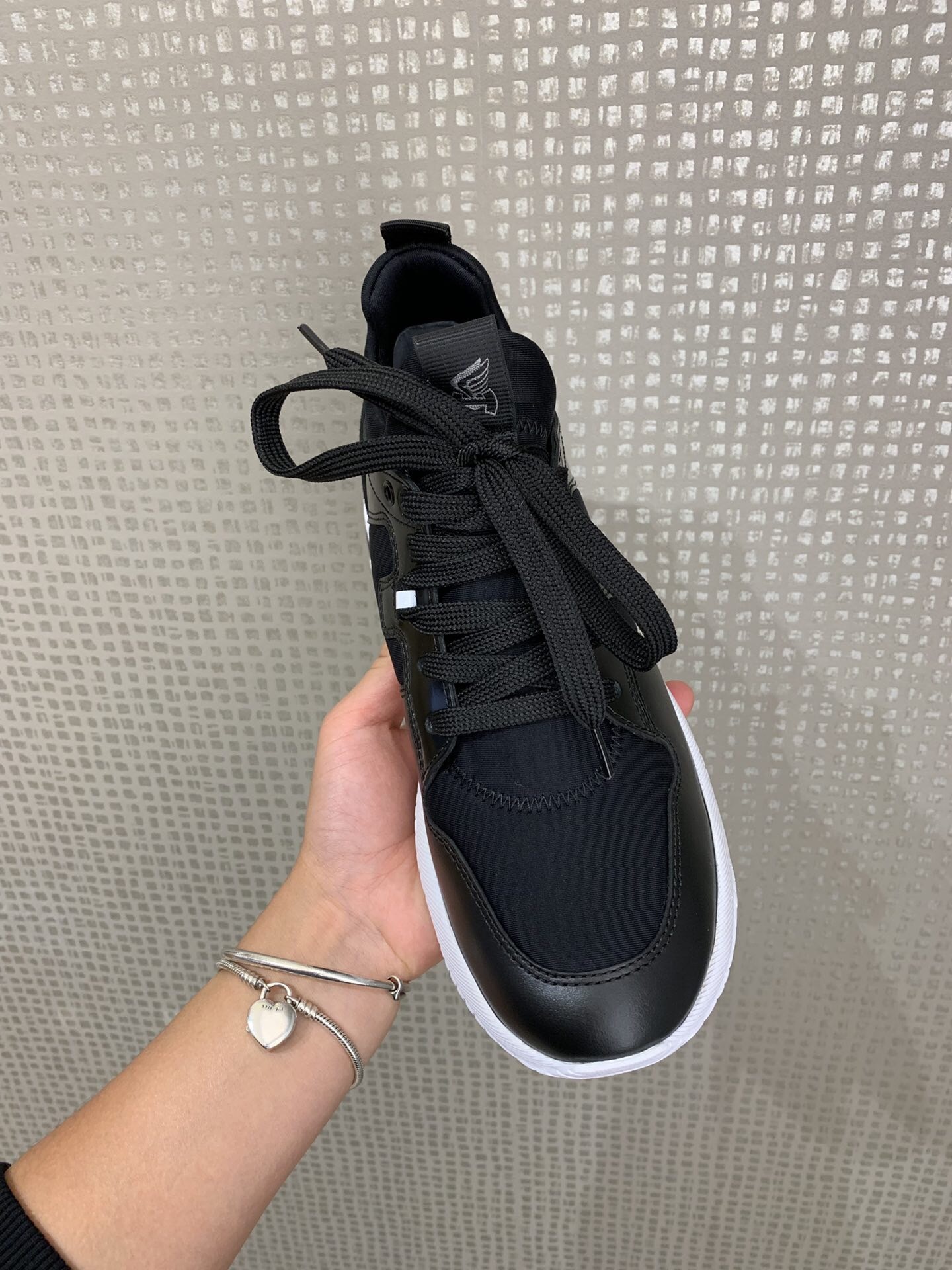 Hogan Interaction Low-top Sneakers In Black