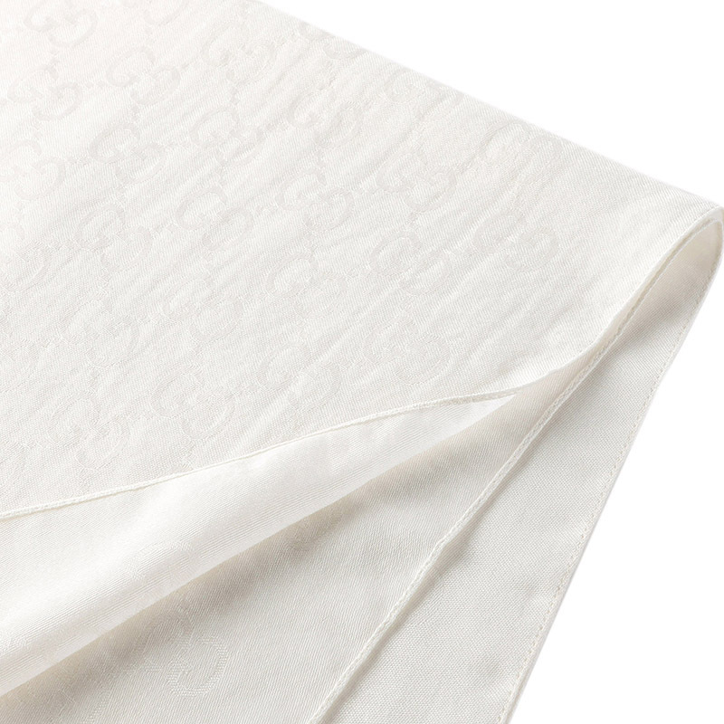 Gucci Logo Casual Scarf In White