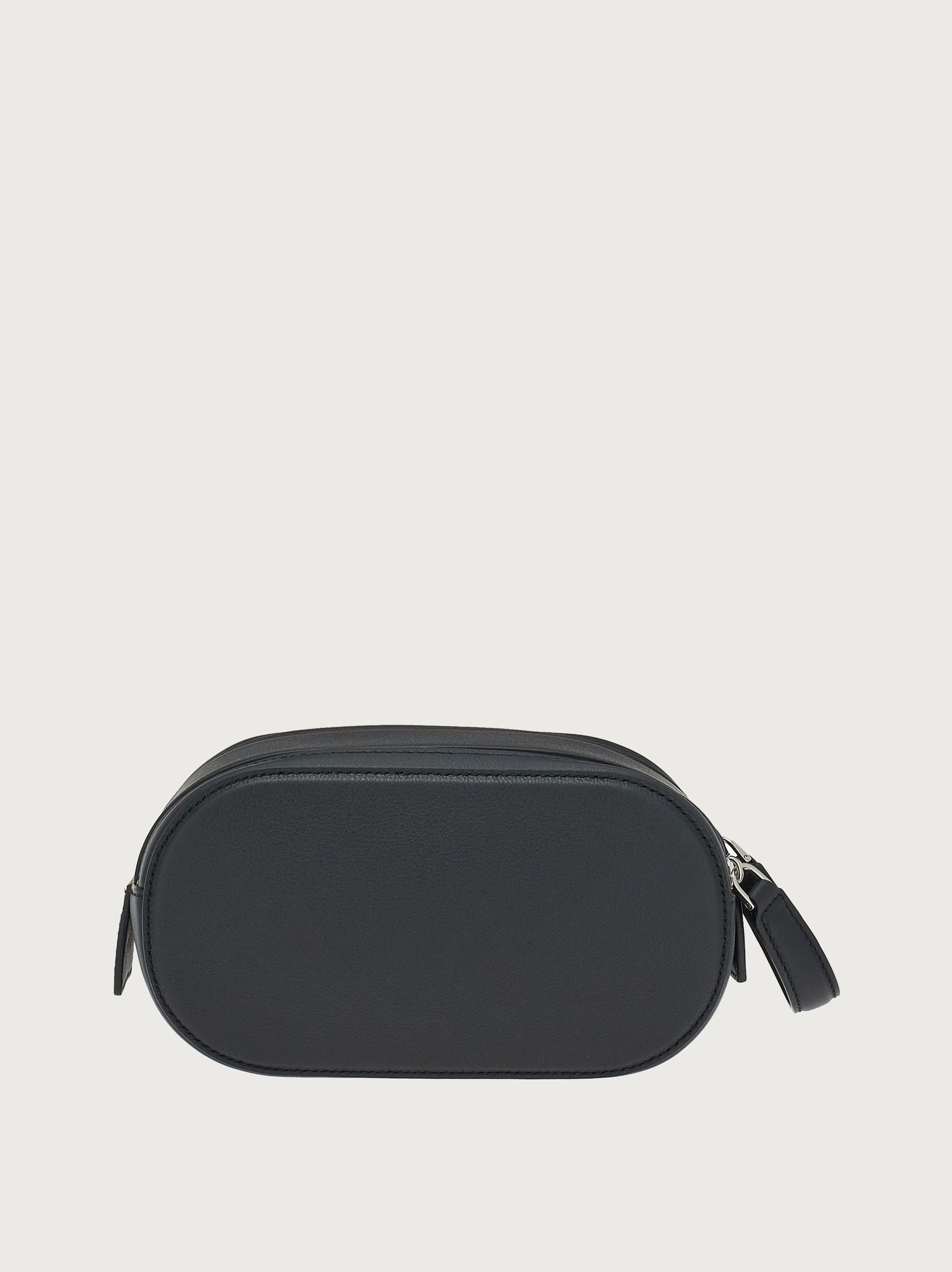 Ferragamo Logo Clutch In Black