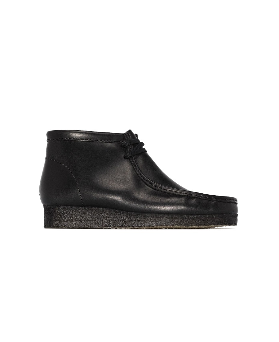 Clarks Wallabee Leather Boot In Black