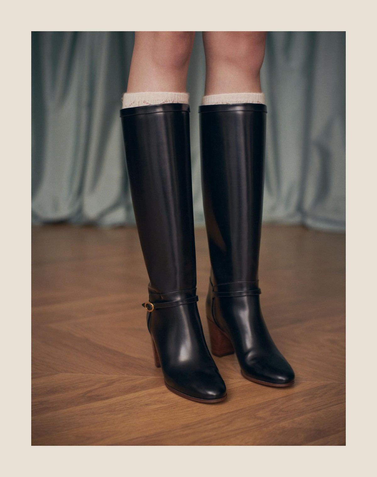 Valentino 75mm Pattie Leather Boots In Black