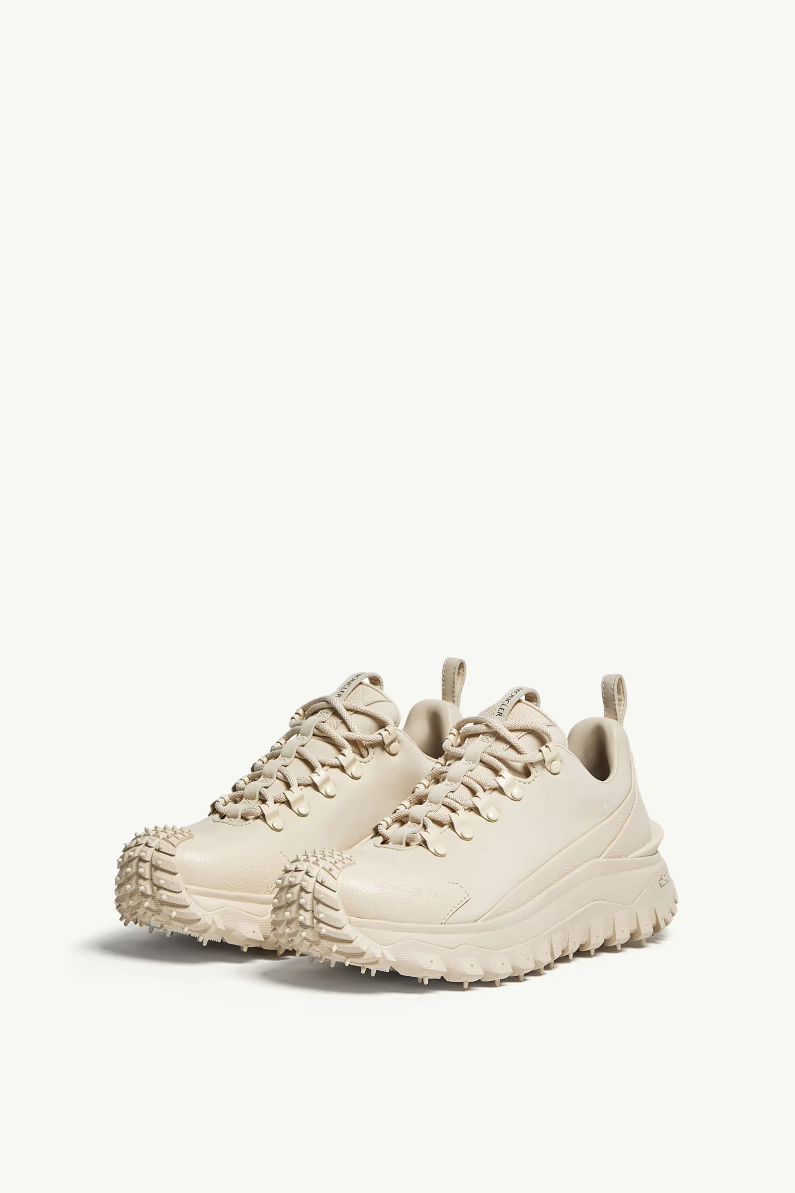 Moncler Trailgrip Apex2gtx Nubuck  Leather Trainers In White