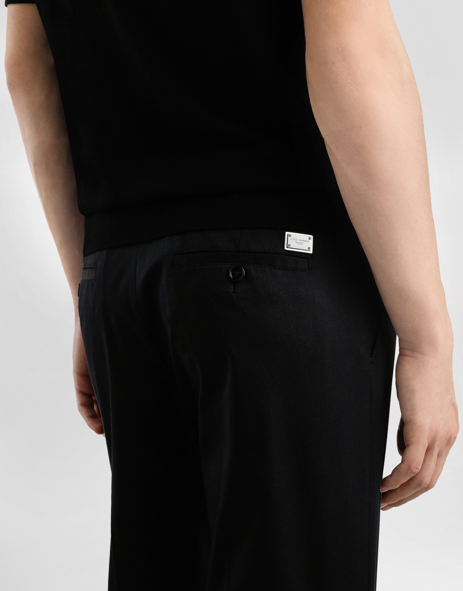 Dolce & Gabbana Pleat-detail Trousers In Black