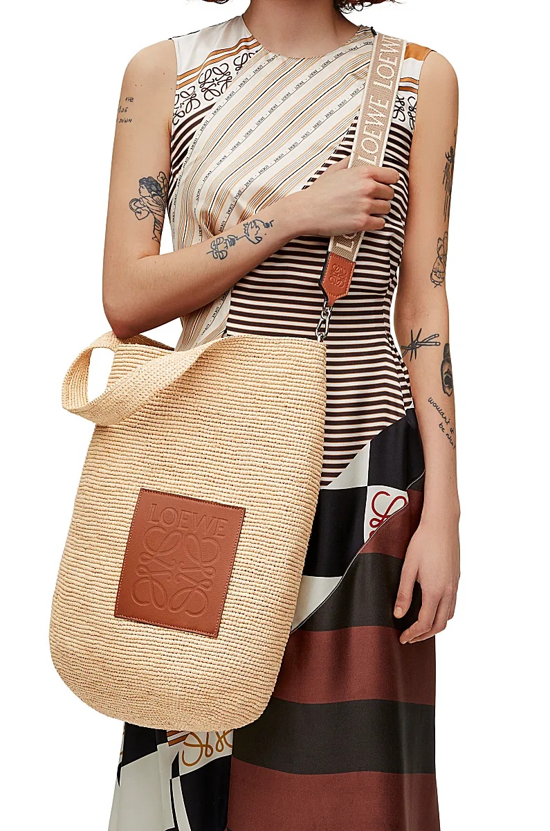 Loewe Slit Large Leather-trimmed Raffia Tote Bag In Nude