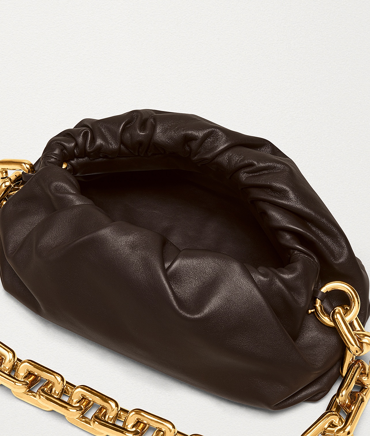 Bottega Veneta The Chain Pouch Shoulder Bag In Brown