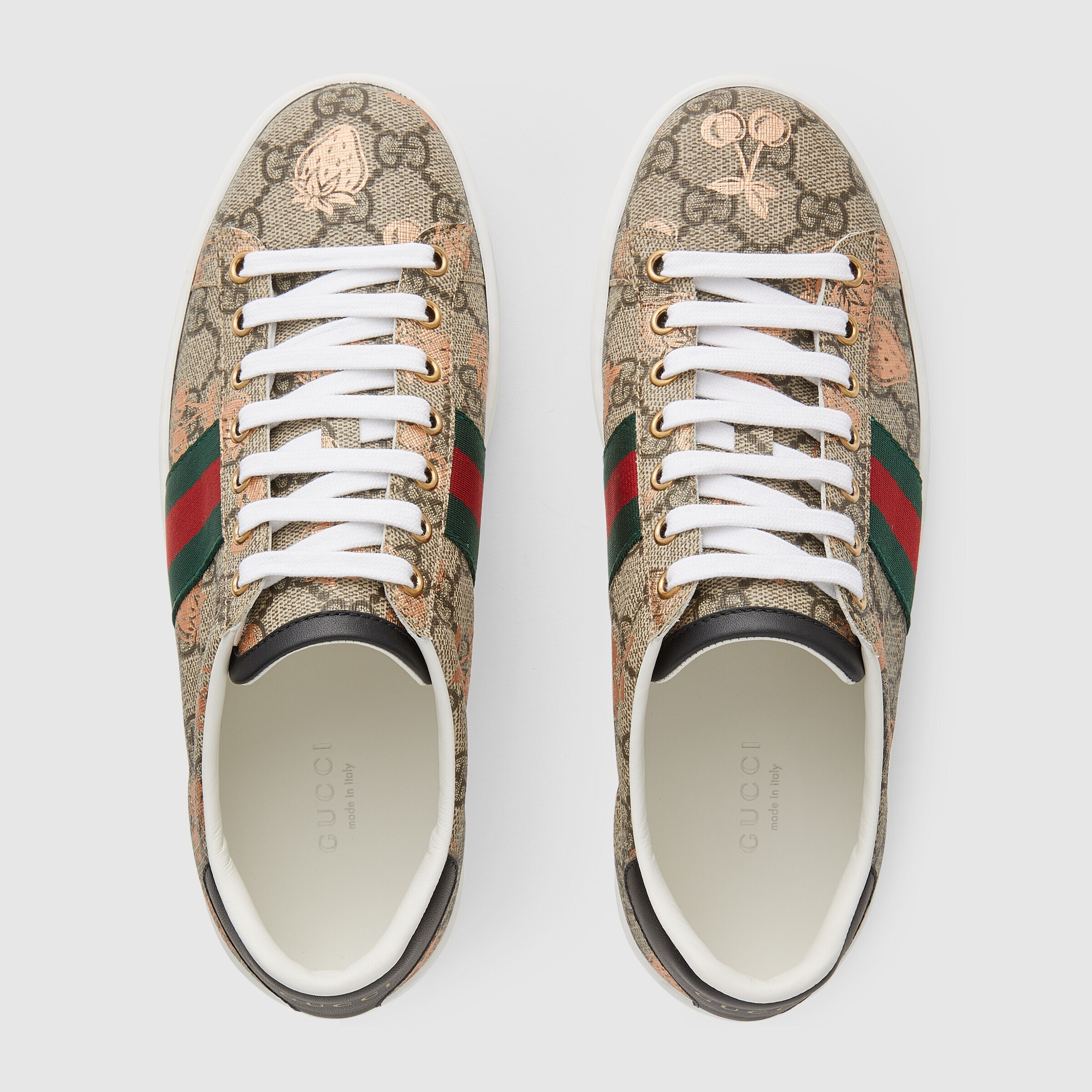 Gucci Ace Gg Supreme Bee-print Monogrammed Sneakers In Beige