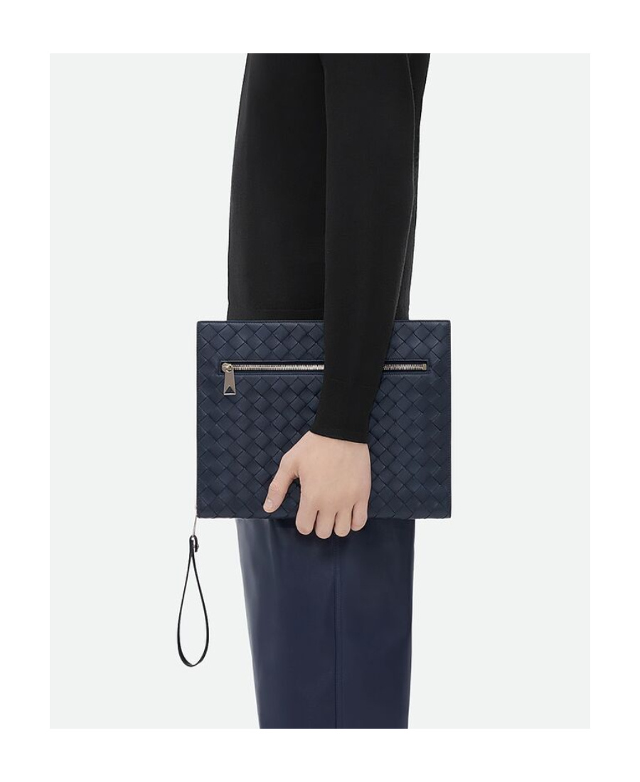 Bottega Veneta Medium Intrecciato Document Case In Black