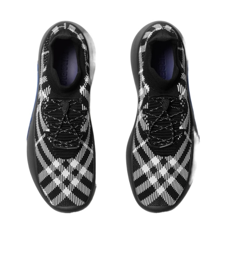 Burberry Neptune Check Logo Sneakers In Black