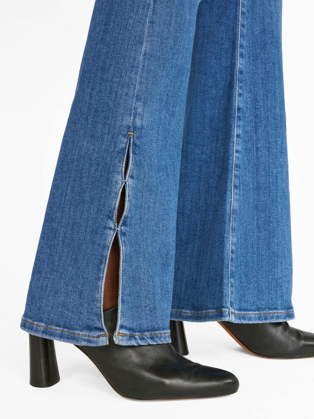 Frame Le High High-rise Flared Jeans In Blue