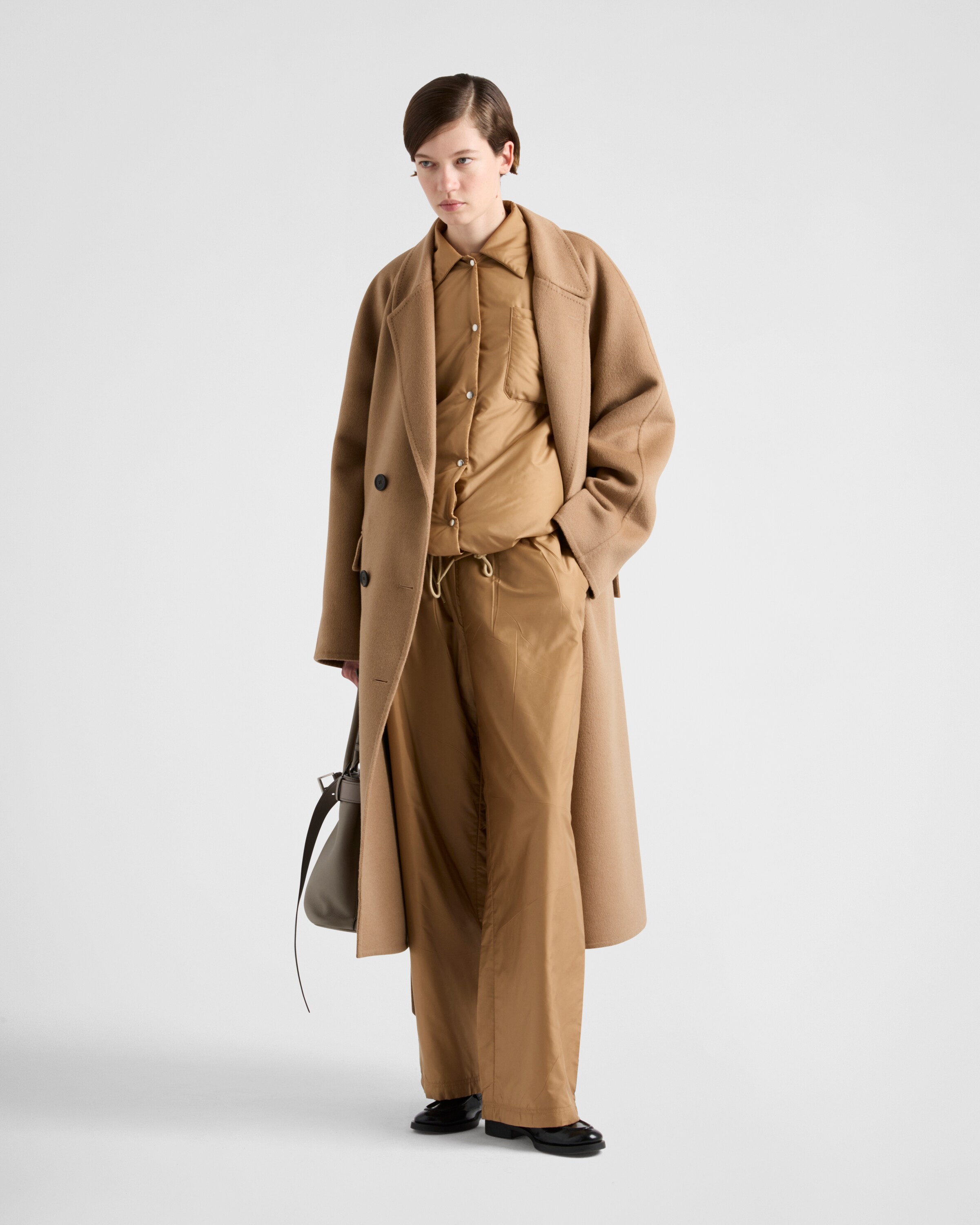 Prada Hose Aus Leichtem Re-nylon In Brown