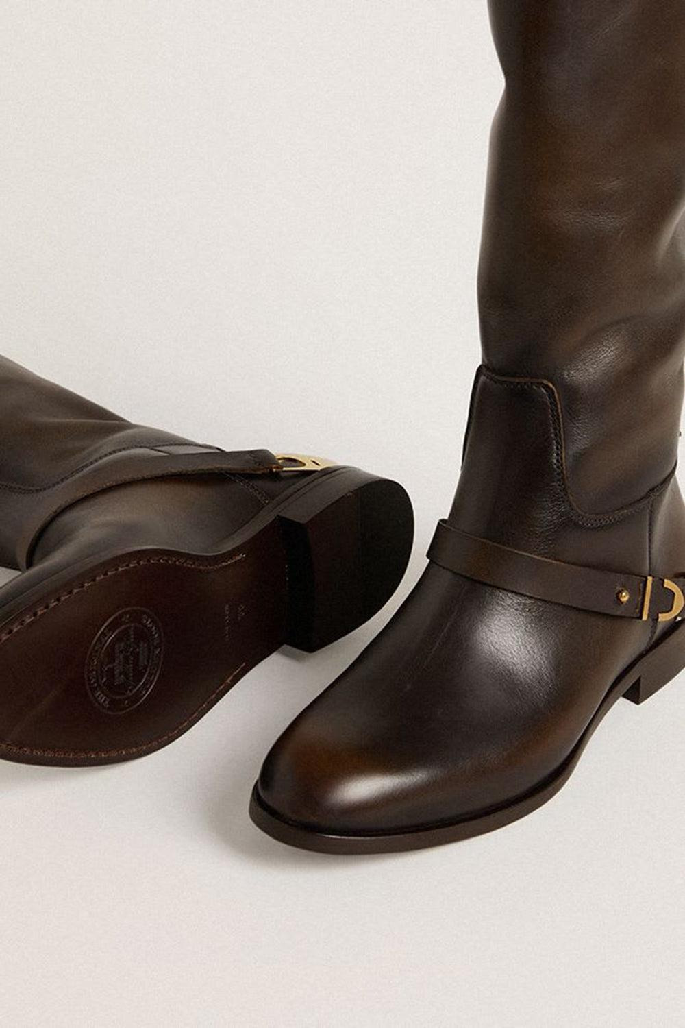 Golden Goose Round Toe Boots In Brown