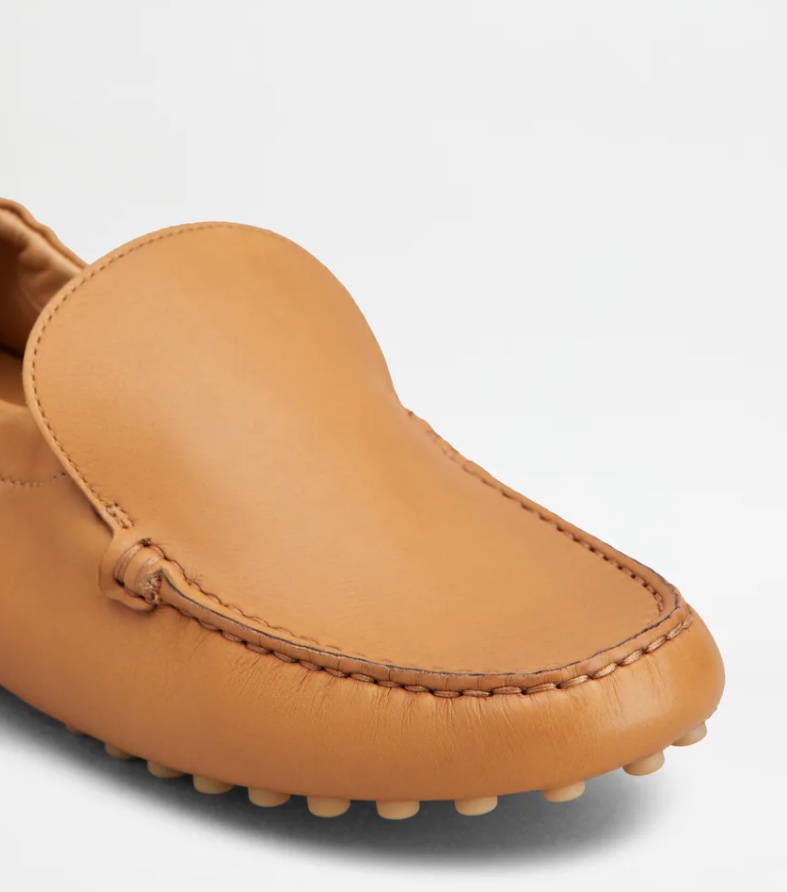 Tod's Round-head Minoccasin-bean Shoes In Brown