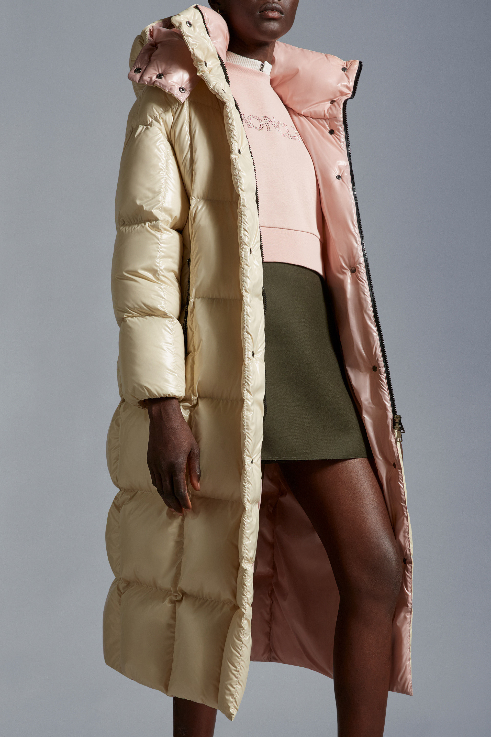 Moncler Long-sleeved Hooded Down Jacket In Nude