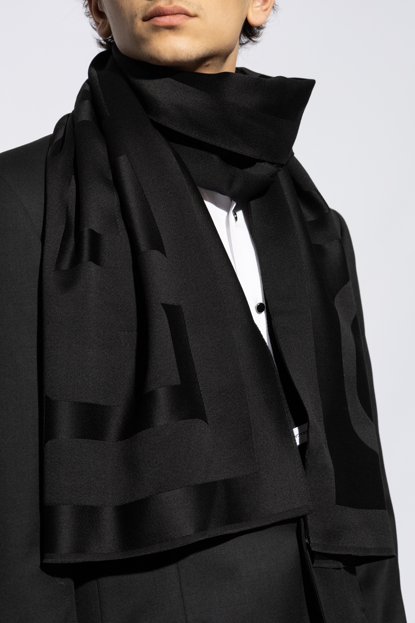 Ferragamo Wool Scarf In Black