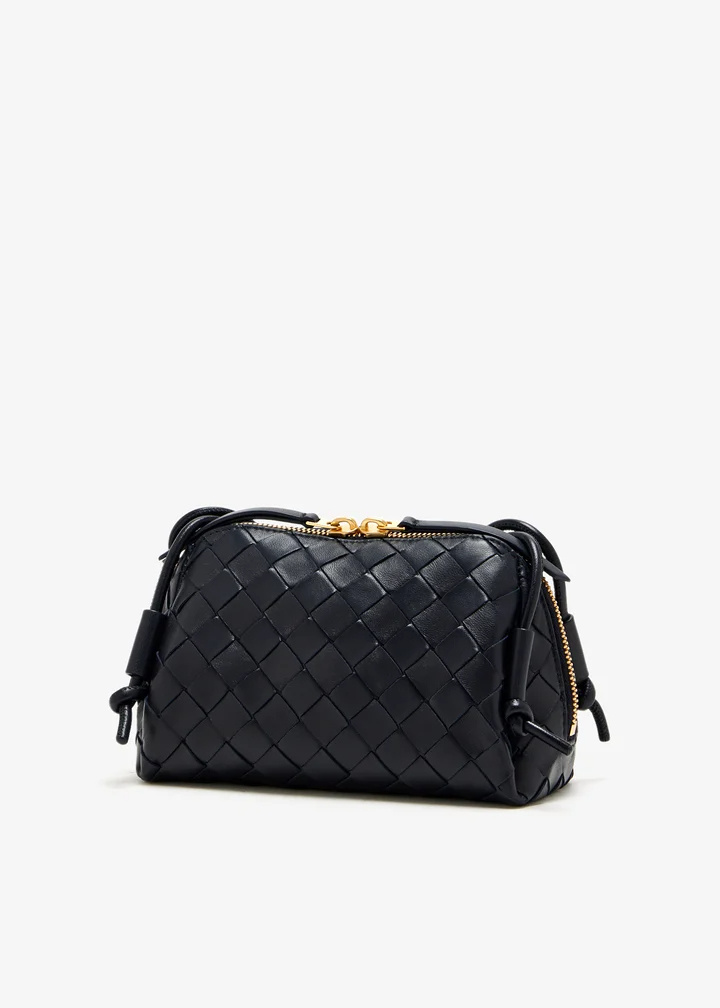 Bottega Veneta Zipper Shoulder Bag In Black