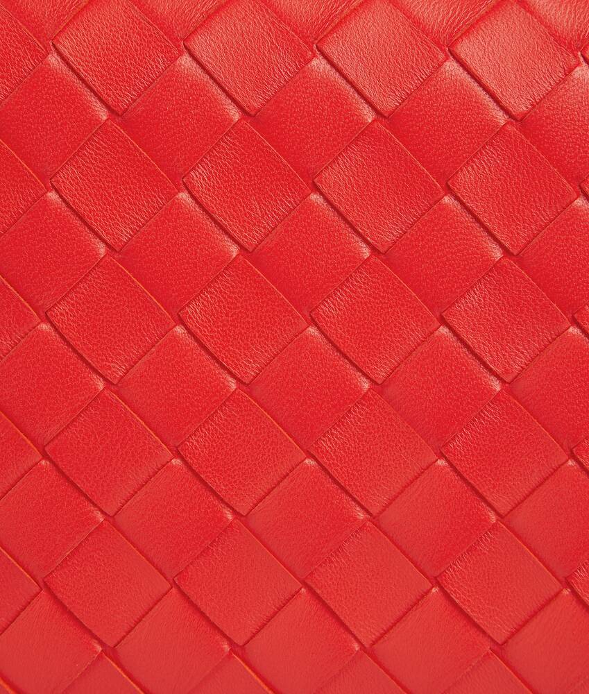 Bottega Veneta Andiamo Clutch In Red