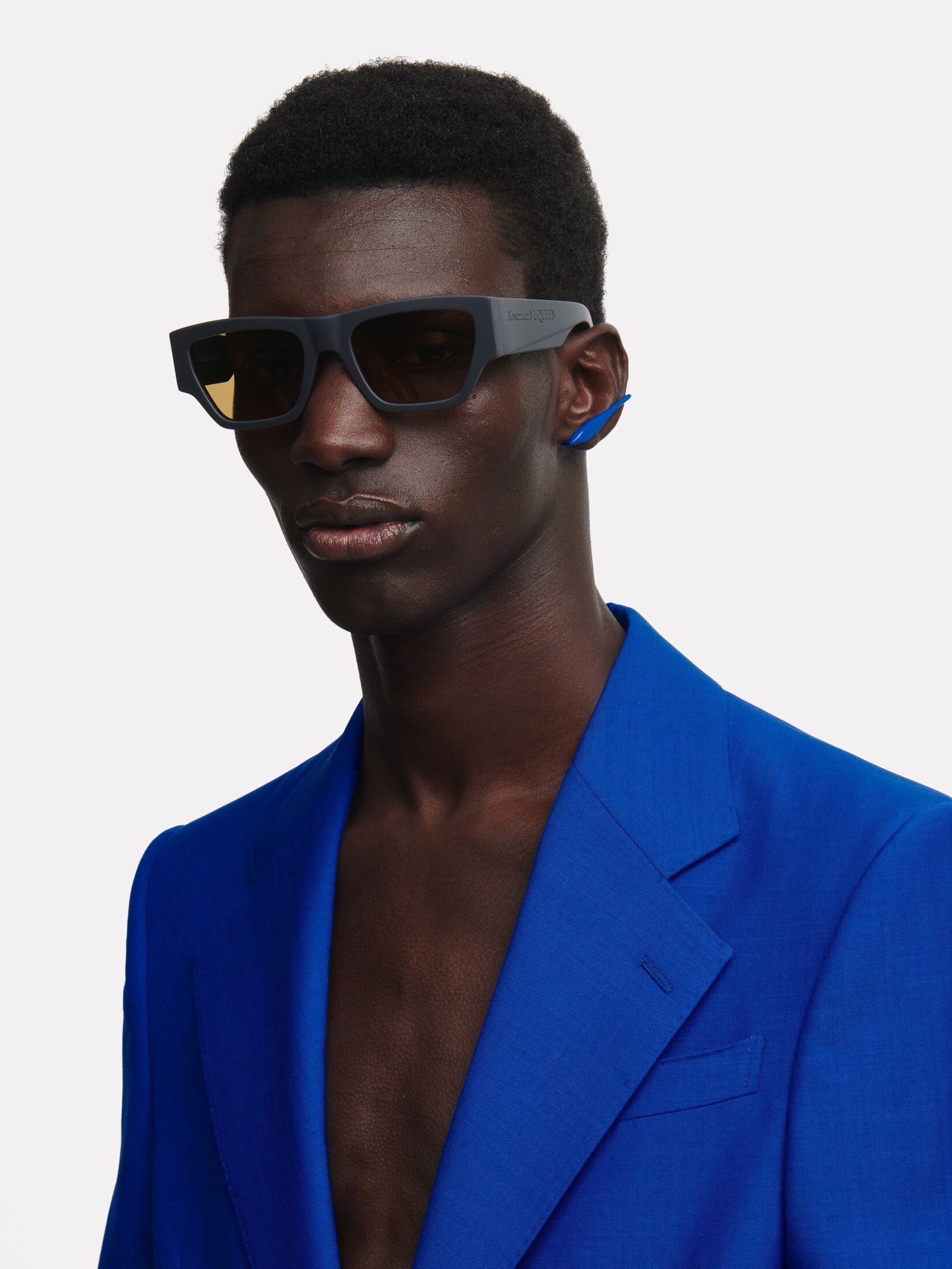 Alexander Mcqueen Eyewear Square-frame Sunglasses In Black