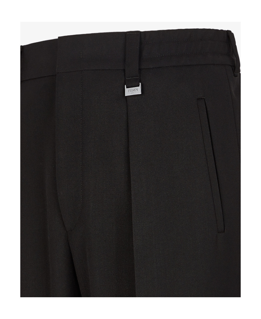 Fendi Logo-plaque Pleated Straight-leg Trousers In Black