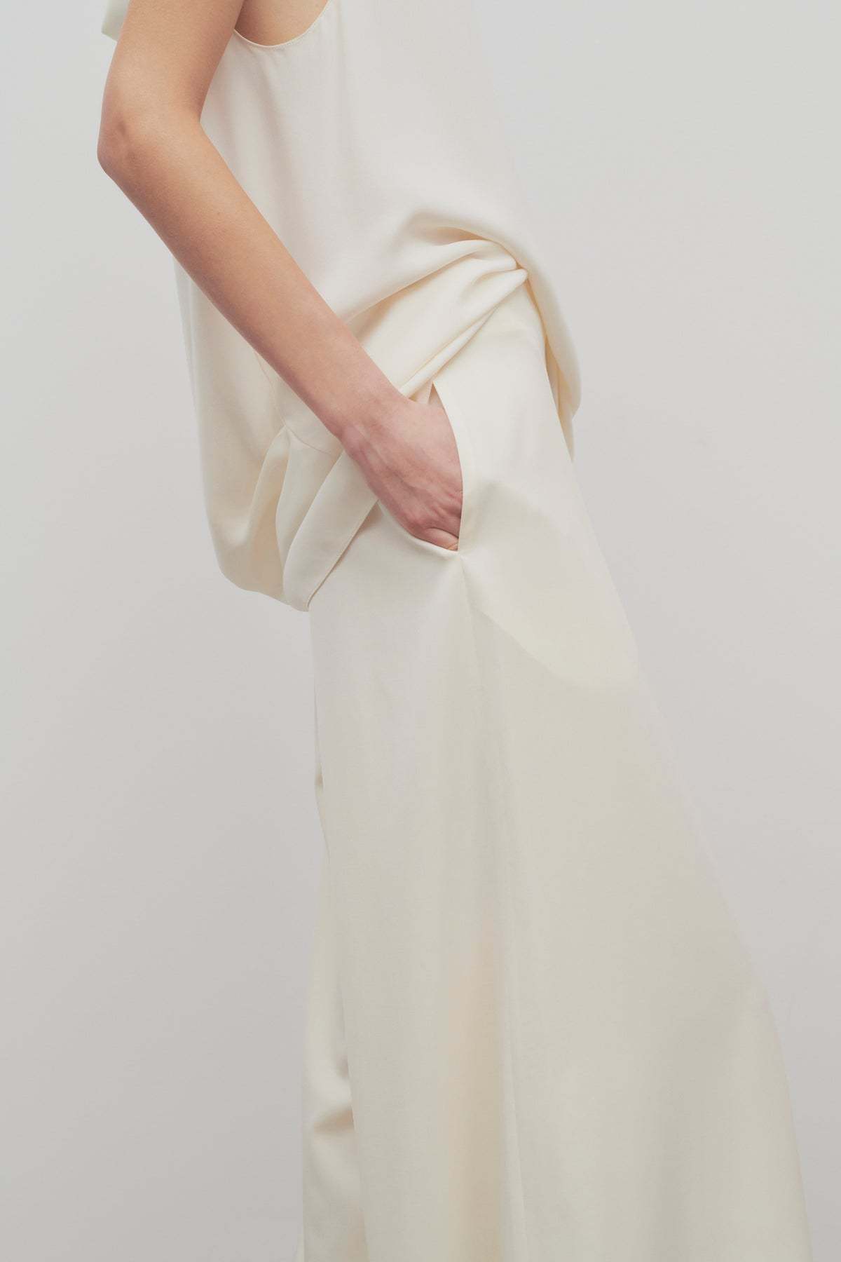 The Row Dela Wide-leg Trousers In White