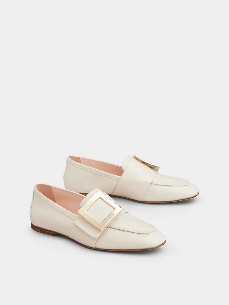 Roger Vivier Logo Flat Shoes In Nude