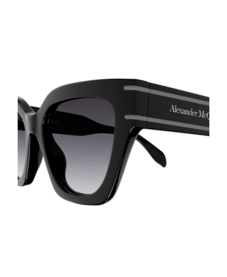 Alexander Mcqueen Two-tone Cat-eye Sunglasses In Black