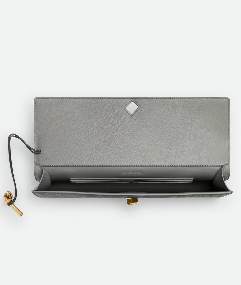 Bottega Veneta Andiamo Clutch In Gray