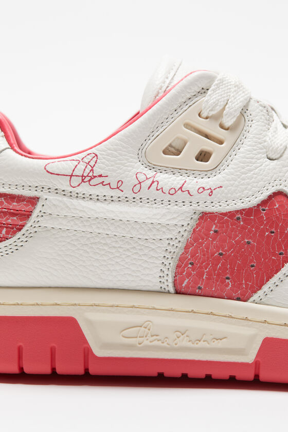 Acne Studios 08sthlm Low Pop M Sneakers - Leather - White/pink In White