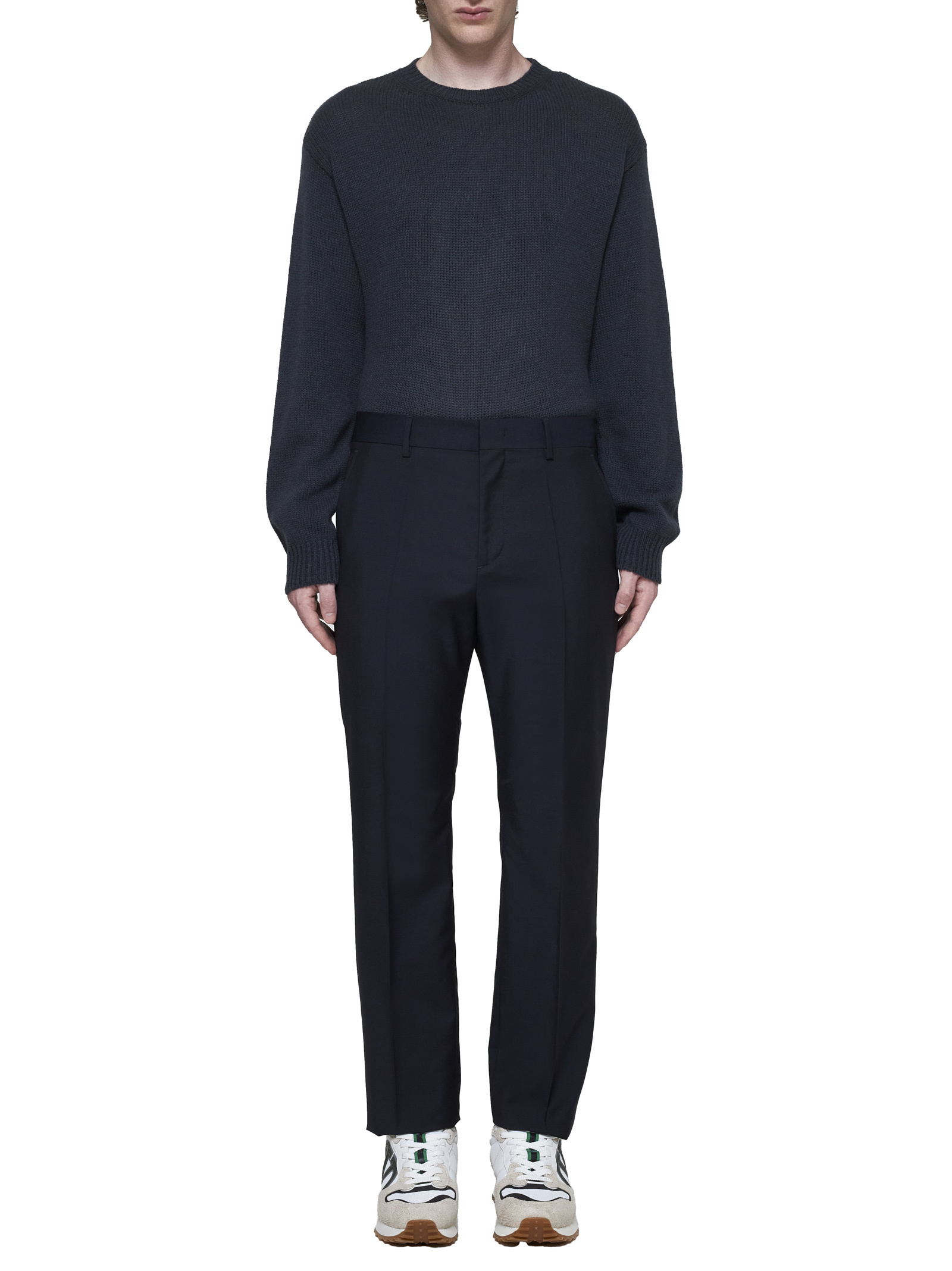 Valentino Stud Embellished Crewneck Jumper In Black