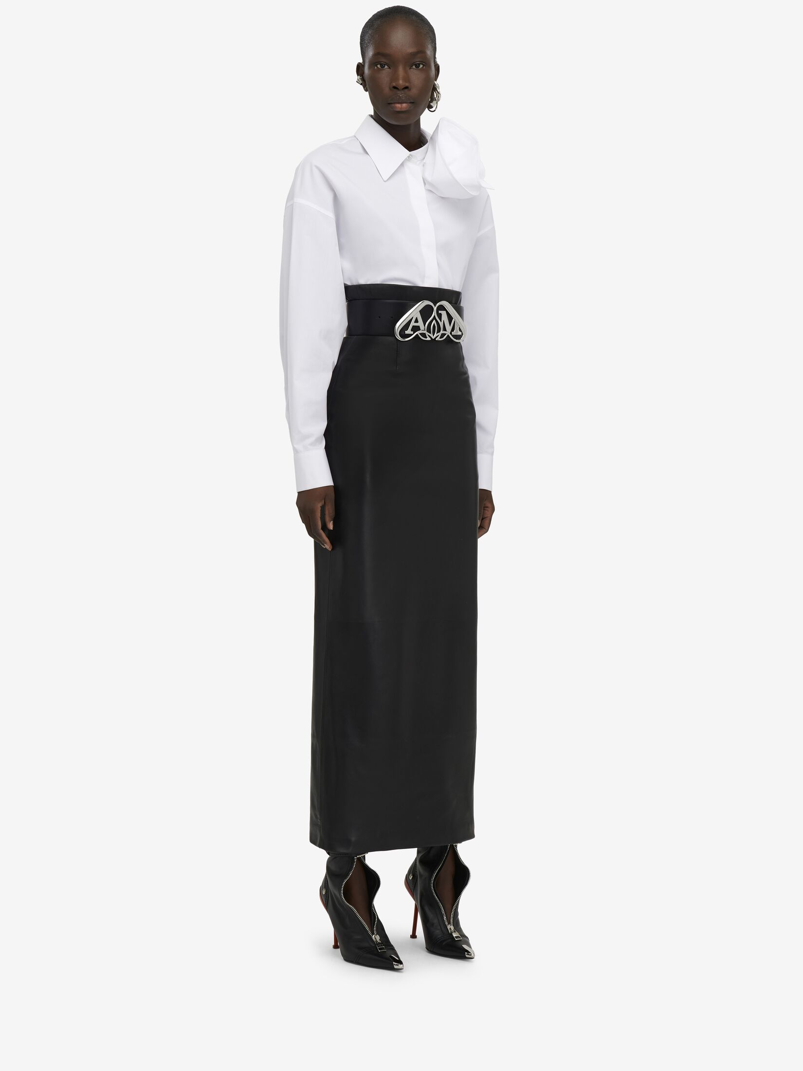 Alexander Mcqueen Rose-appliqué Cotton Shirt In White