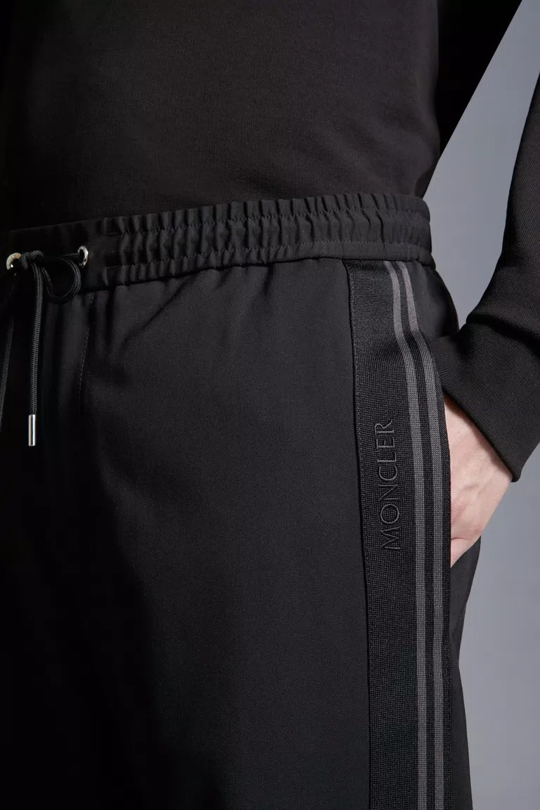 Moncler Drawstring-waist Track Pant In Black