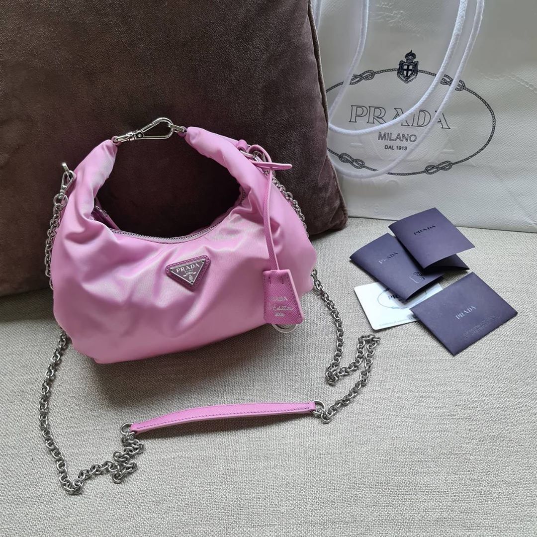 Prada Re-edition 2006 Logo Shoulder Bag In Pink