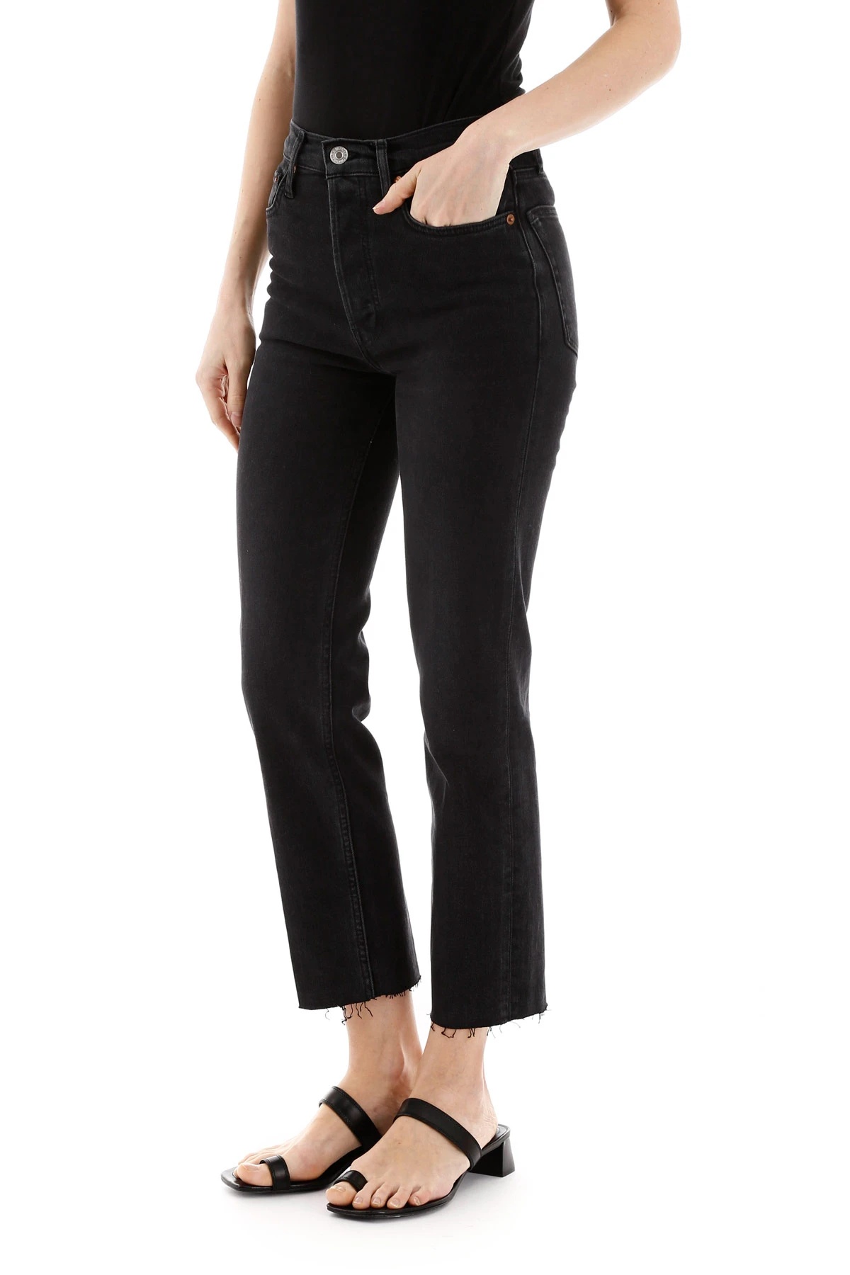 Re/done Stovepipe Raw Hem Jeans In Black