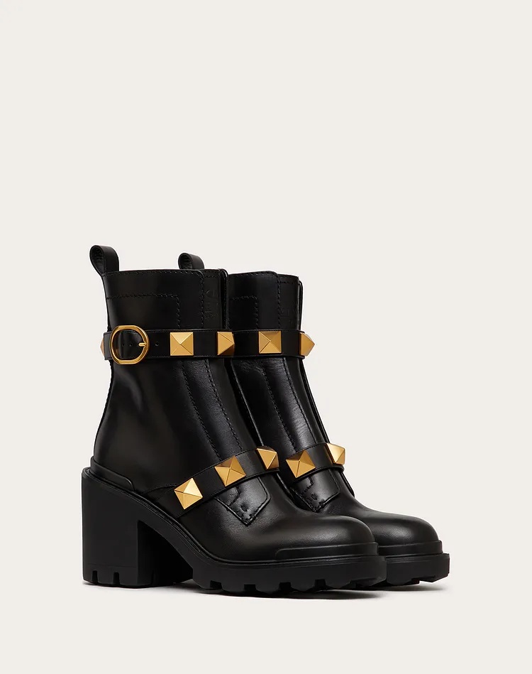 Valentino Garavani Combat Black Leather Boots With Antique Brass Studs In Nero
