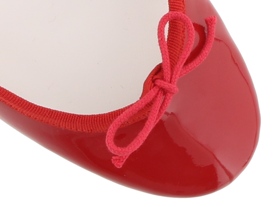 Repetto Bow Front Low Heel Pumps In Red