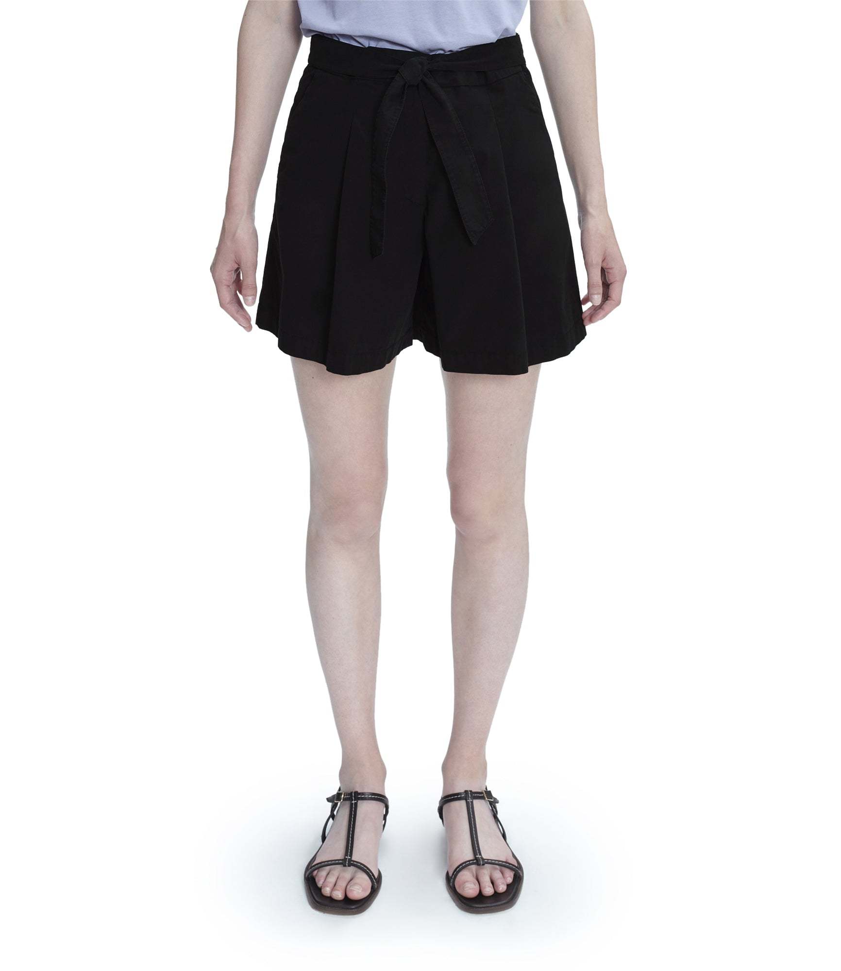 Apc Camberra Belted Tailored Shorts In Black