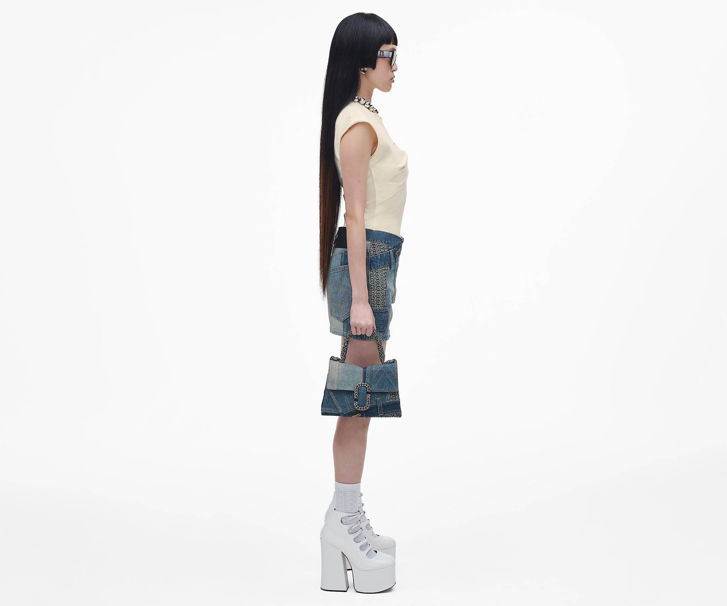 Shop Marc Jacobs Logo Shoulder Bag In Black