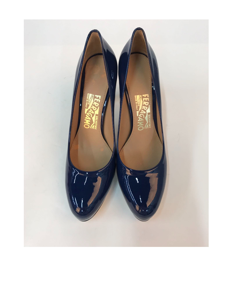 Ferragamo Logo Logo High Heels In Black
