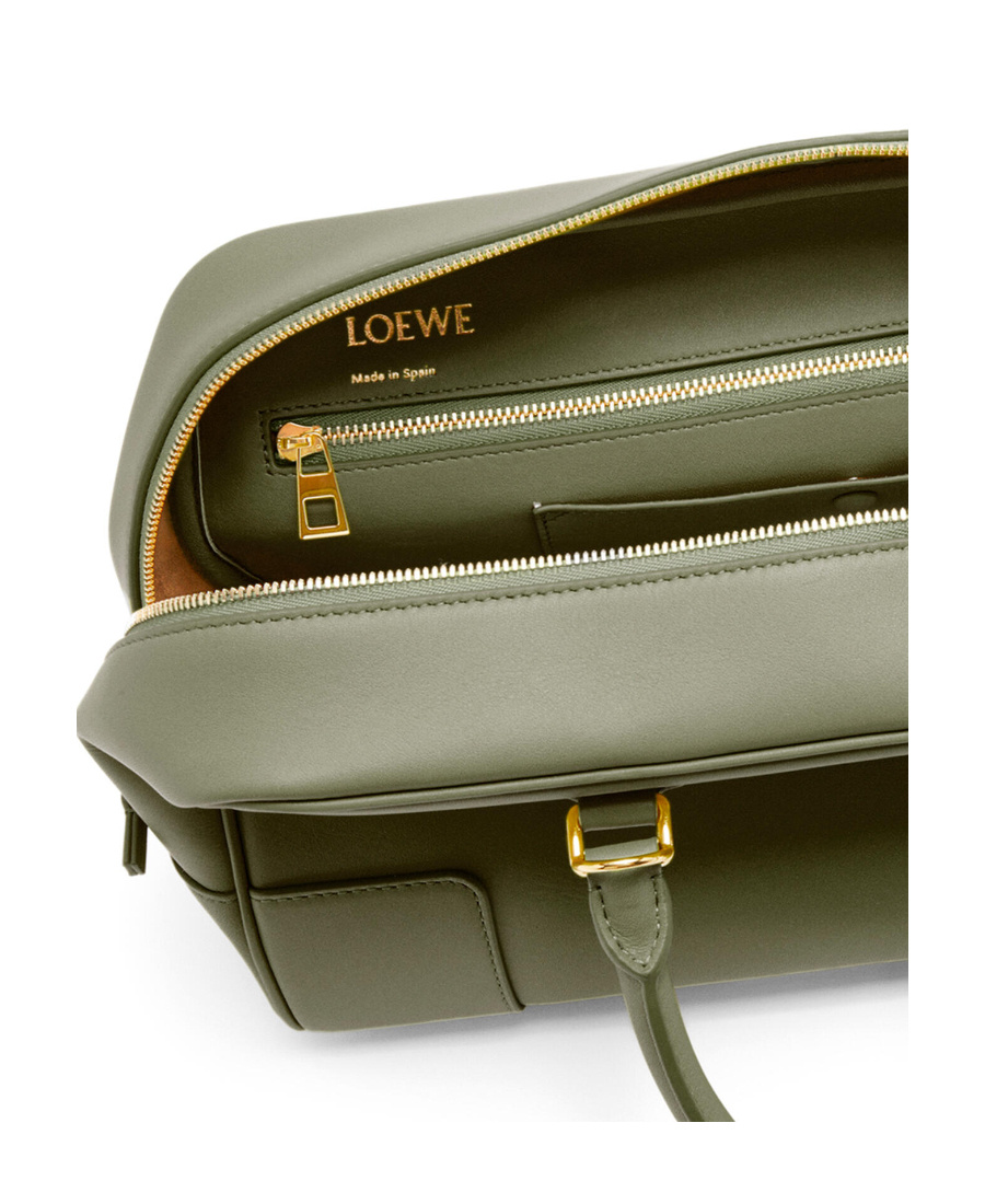 Loewe Amazona 28 Bag In Nappa Calfskin In Green