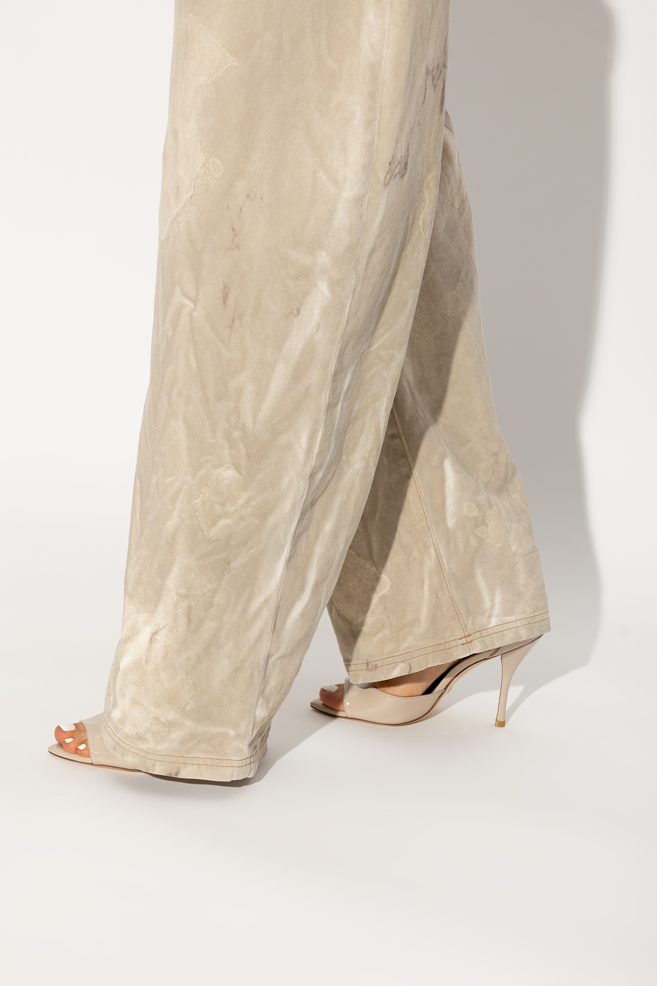 Stuart Weitzman Nudist Point 100sandals In Nude