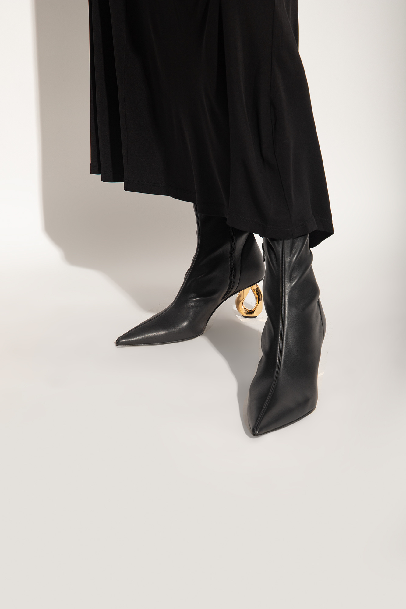 Jw Anderson J. W.anderson Pointed Chain Booties With Statement Heel 7 Cm In Black
