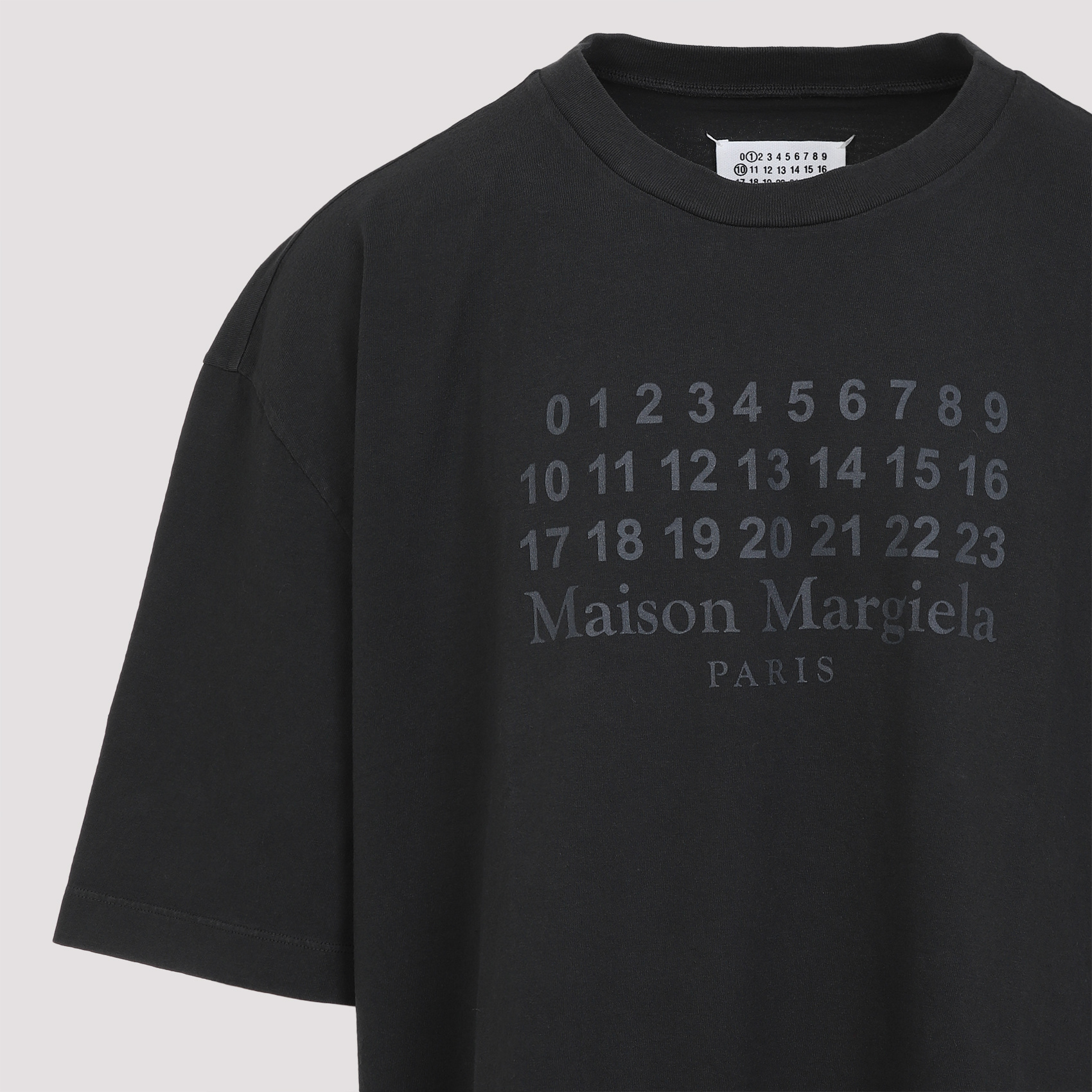 Maison Margiela Topstitched Logo Oversized T-shirt In Black